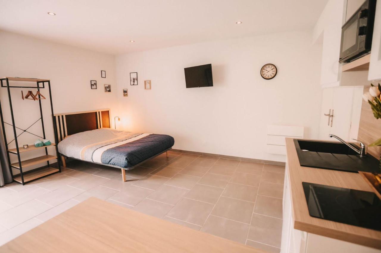 Franc-Bisontin - Unique ! 4 Logements Disponibles เบอซองซง ภายนอก รูปภาพ